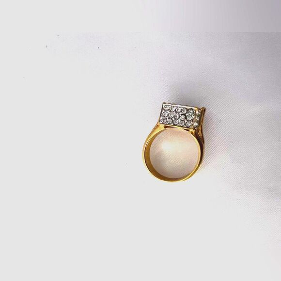 New Women’s Gold-tone Large Square Platform cluster shiny Cocktail Ring sz 8 - Picture 3 of 9